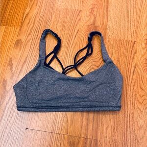 Lululemon Sports Bra 4 Heathered Black Strappy Athletic Criss Cross